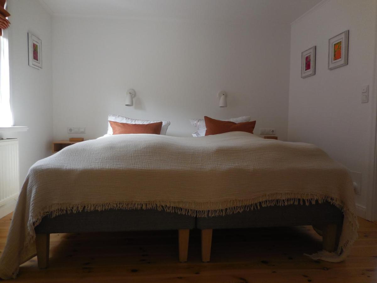 Ferienwohnung Oldsens - Wohnen zwischen Wind und Weite Oevenum Exterior foto