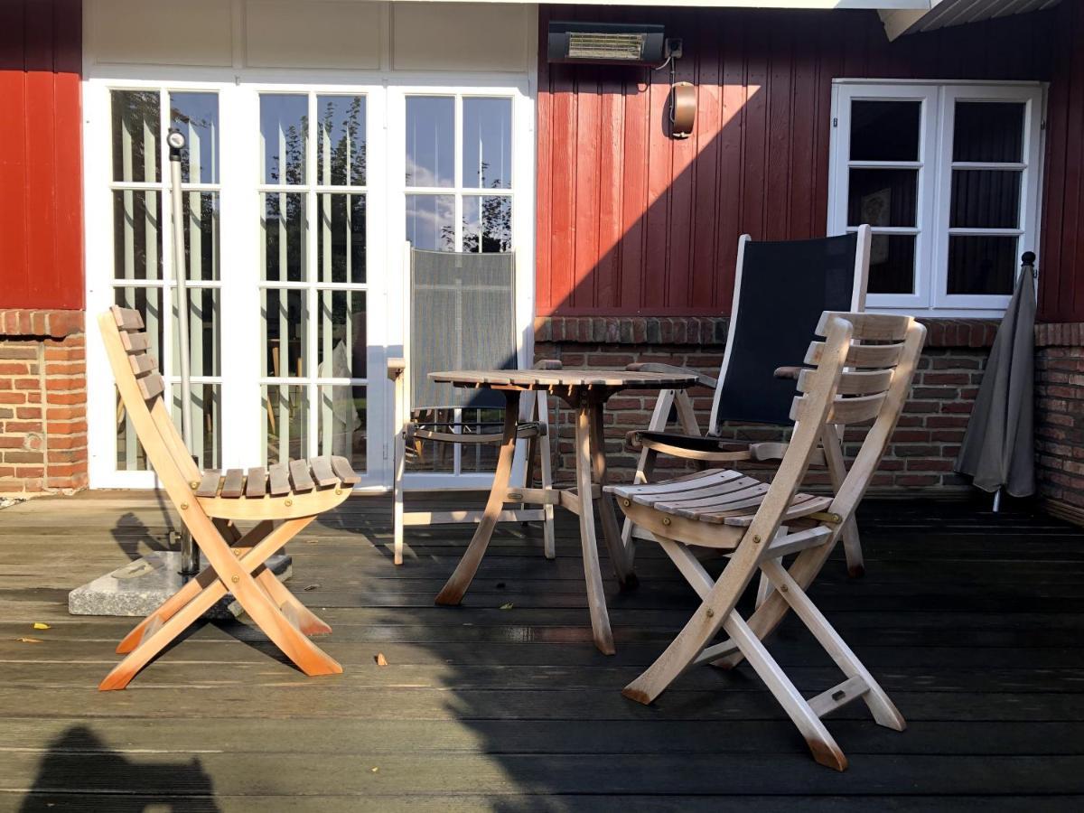 Ferienwohnung Oldsens - Wohnen zwischen Wind und Weite Oevenum Exterior foto