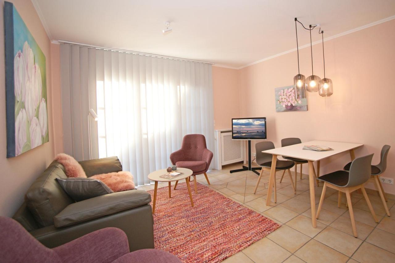 Ferienwohnung Oldsens - Wohnen zwischen Wind und Weite Oevenum Exterior foto